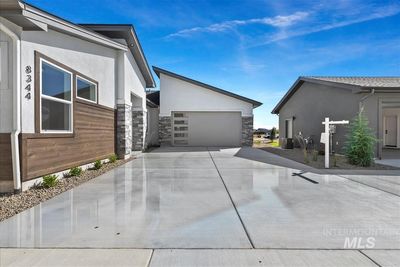 11334 S Corballis Lane, House other with 3 bedrooms, 2 bathrooms and 2 parking in Kuna ID | Image 3