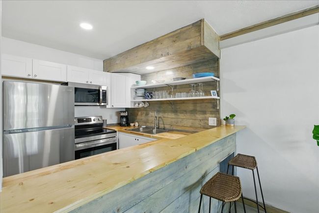 511 1 St St, Townhouse with 2 bedrooms, 2 bathrooms and null parking in CEDAR KEY FL | Image 22