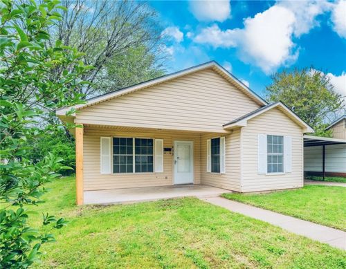 812 E Pecan Avenue, Waco, TX, 76704 | Card Image