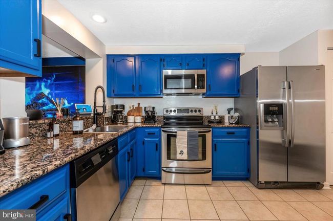 558 Hollyberry Way, Townhouse with 3 bedrooms, 3 bathrooms and null parking in FREDERICK MD | Image 27