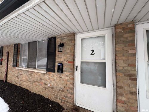 2-760 E Shore Dr, Pekin, IL, 61554 | Card Image