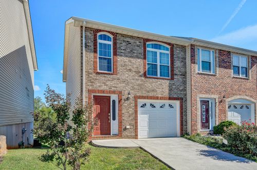 867 Walhalla Ct, Roanoke, VA, 24019-4964 | Card Image