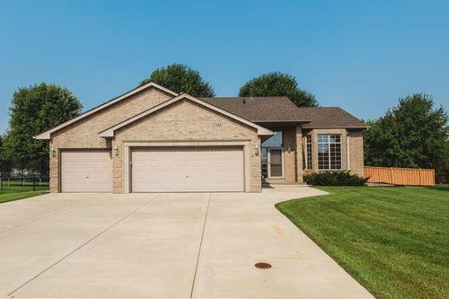 17583 Foxboro Ln, Farmington, MN, 55024-8194 | Card Image