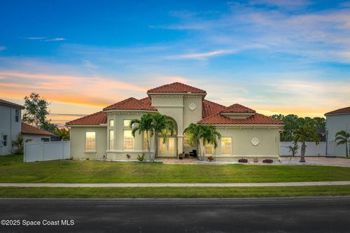 3887 Province Dr, Melbourne, FL, 32934-7823 | Card Image