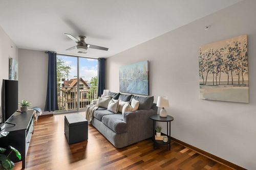 3160-333 W Mifflin Street, Madison, WI, 53703 | Card Image