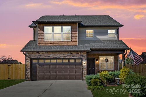 308 Wild Ginger Ct, Weaverville, NC, 28787-0586 | Card Image