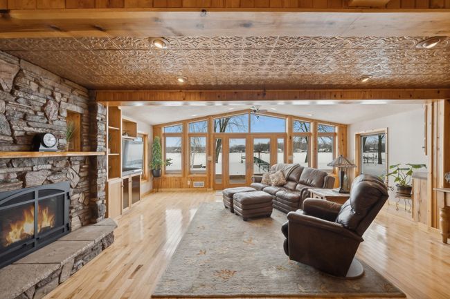 1867 Beach Dr Se, House other with 2 bedrooms, 2 bathrooms and null parking in Forest Lake MN | Image 19