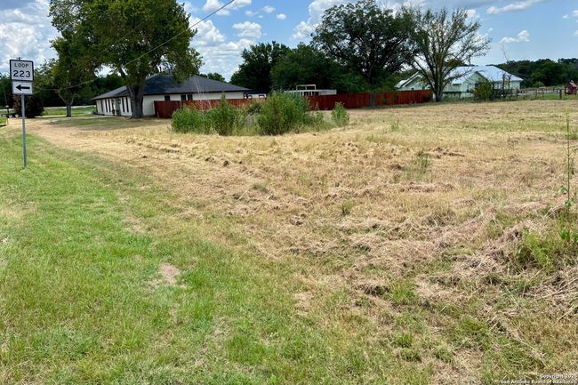 175 Columbus St, House other with 3 bedrooms, 3 bathrooms and null parking in Mcdade TX | Image 22