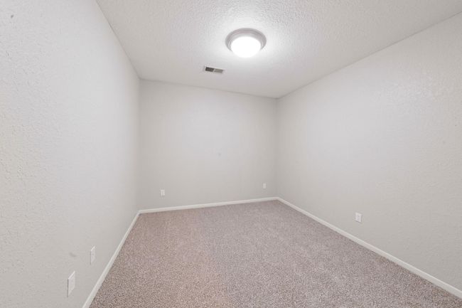 Exercise room in the basement | Image 40
