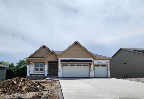 24875 W 145th Pl, Olathe, KS, 66061-5207 | Card Image