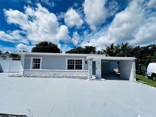 38 Edmund Rd, West Park, FL, 33023-5232 | Card Image