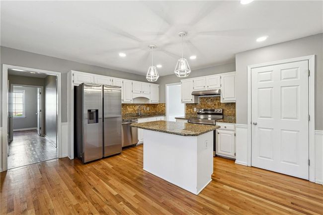 4271 Weston Dr Sw, House other with 4 bedrooms, 3 bathrooms and 4 parking in Lilburn GA | Image 7