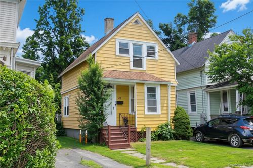 48 Elmendorf St, Kingston, NY, 12401-3408 | Card Image