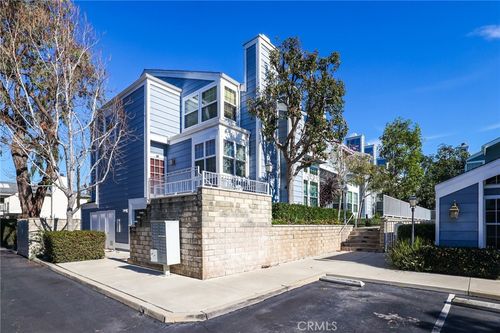 884 Halyard, Newport Beach, CA, 92663 | Card Image