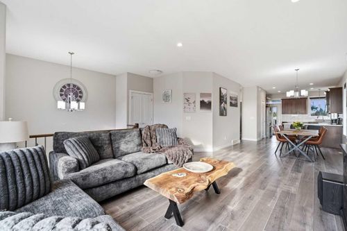89 Aztec Cres, Blackfalds, AB, T4M0M2 | Card Image