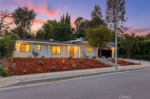 4615 El Caballero Dr, Tarzana, CA, 91356-4812 | Card Image