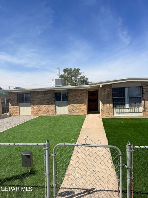 10273 Sharp Dr, El Paso, TX, 79924-3516 | Card Image