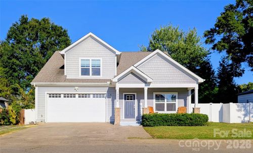 19934 Walter Henderson Rd, Cornelius, NC, 28031-7208 | Card Image