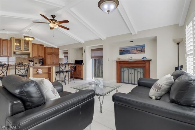 1337 N Collier Boulevard, House other with 3 bedrooms, 2 bathrooms and null parking in Marco Island FL | Image 11