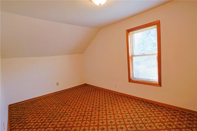 Upstairs bedroom | Image 15