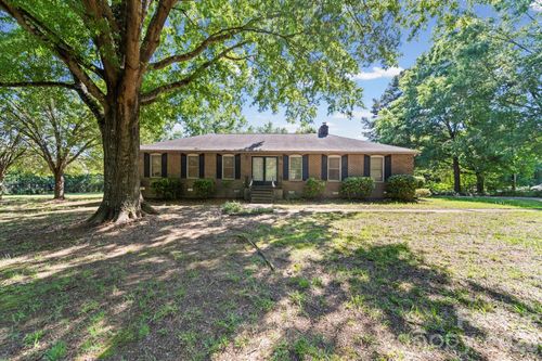 14424 E Rocky River Rd, Davidson, NC, 28036-9740 | Card Image