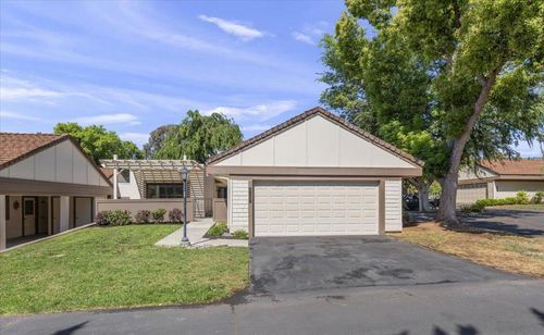 6107 Montgomery Ct, San Jose, CA, 95135-1425 | Card Image