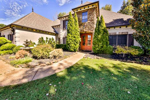 4490 Village Gate Dr, Arlington, TN, 38002-6122 | Card Image