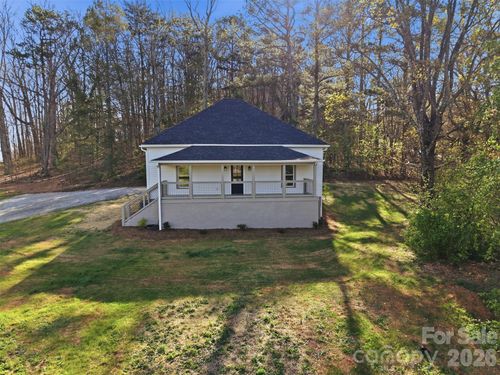600 Linneys Mountain Rd, Taylorsville, NC, 28681-2293 | Card Image