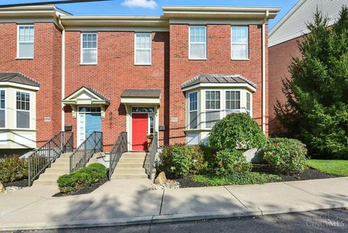 3712 Eastern Hills Ln, Cincinnati, OH, 45209-2311 | Card Image