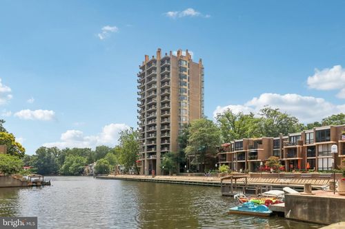 apt-301-11400 Washington Plz W, RESTON, VA, 20190-4308 | Card Image
