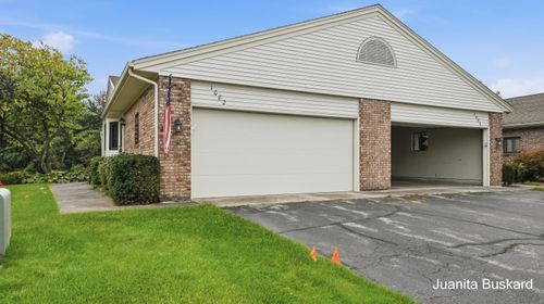 130-1082 Amberwood W Drive Sw, Byron Township, MI, 49315 | Card Image