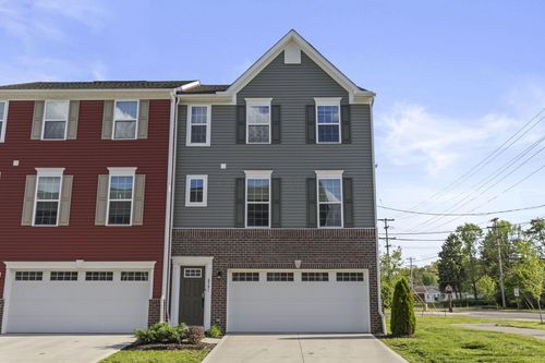 6791 Henley Dr, Reynoldsburg, OH, 43068-3717 | Card Image