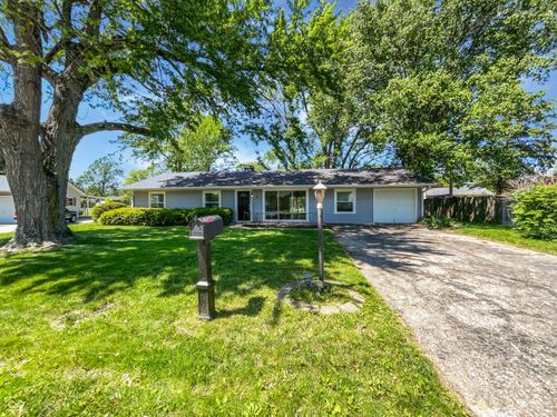 616 W Michigan St, Greenfield, IN, 46140-1235 | Card Image
