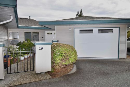 28-555 Eaglecrest Dr, Gibsons, BC, V0N1V8 | Card Image
