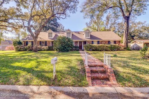 350 Oakridge Circle, Biloxi, MS, 39531 | Card Image