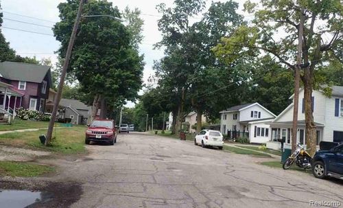 207 N Church St, Hudson, MI, 49247-1013 | Card Image