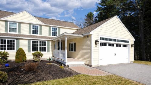 14-22 Woods Edge Drive, Gorham, ME, 04038 | Card Image