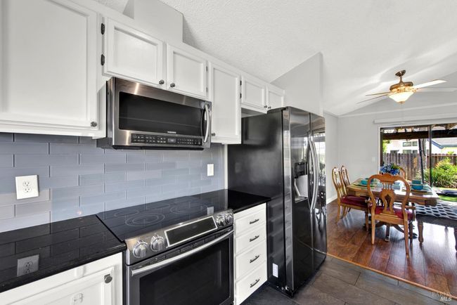 945 Hickory Avenue, House other with 3 bedrooms, 2 bathrooms and 2 parking in Fairfield CA | Image 11