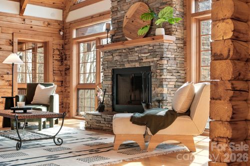 219 Woodlyn Etch Dr, Hendersonville, NC, 28792-7987 | Card Image