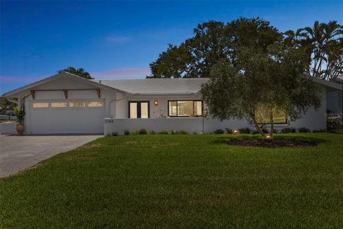 2084 Massachusetts Ave Ne, St Petersburg, FL, 33703-3404 | Card Image