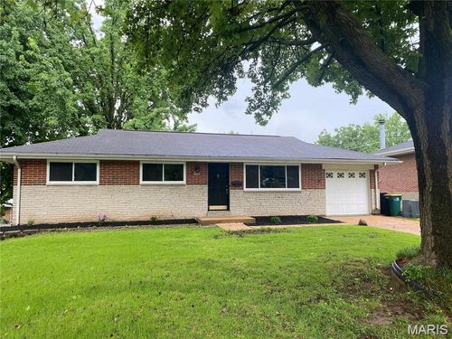 922 Everglade Ct, Saint Louis, MO, 63137-2917 | Card Image