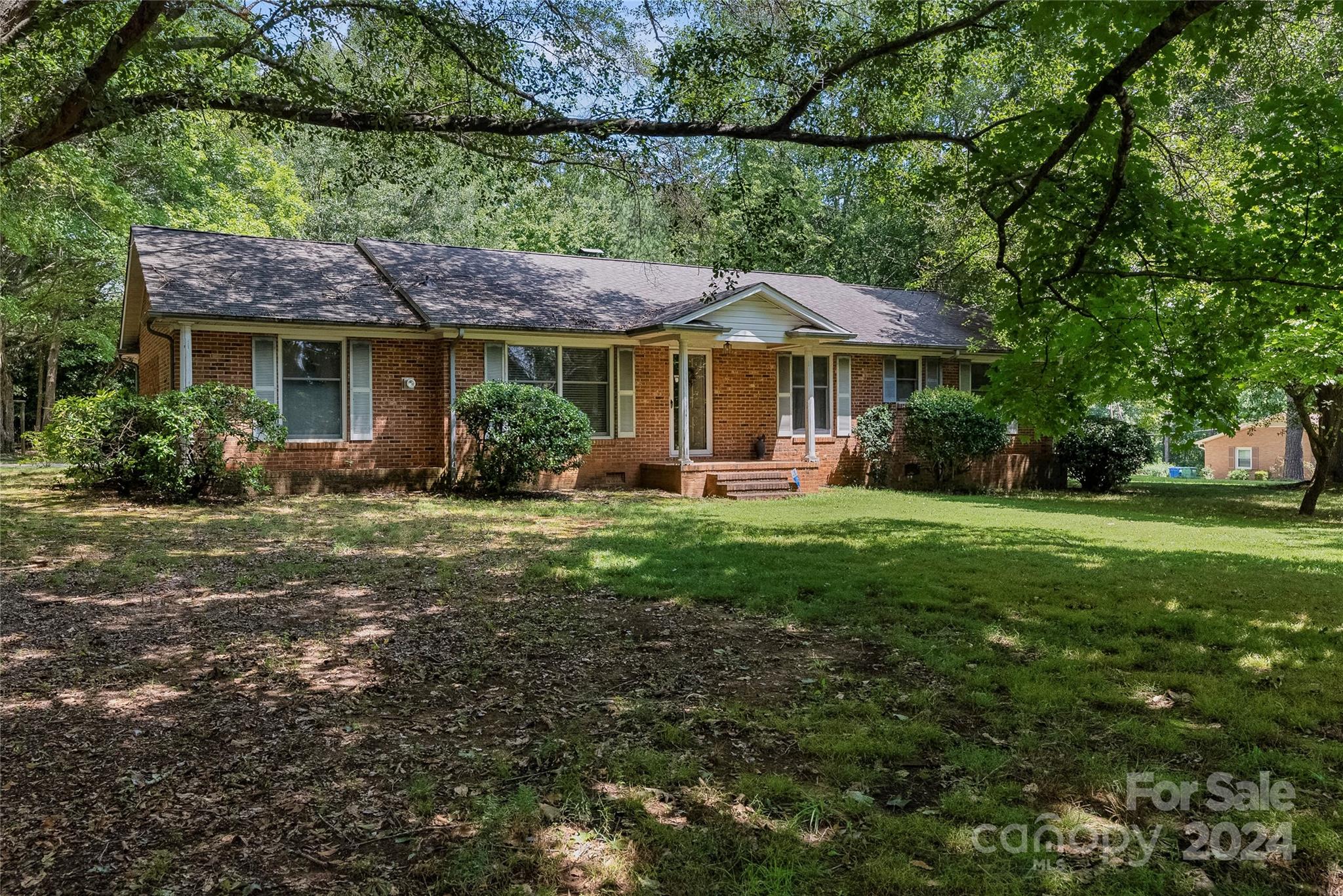 Thompson Rd, Mint Hill, NC 28227