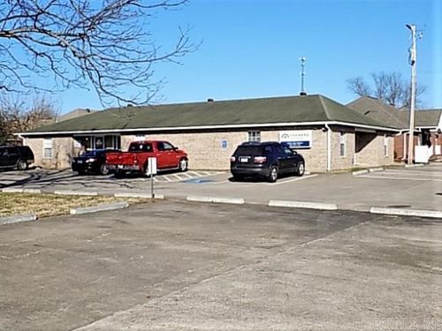 89 B N Broadview Suite 3, Greenbrier, AR, 72058-9999 | Card Image