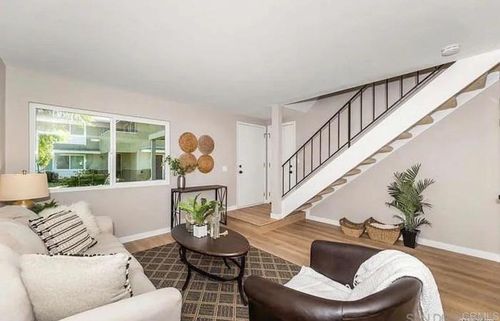 c-2512 Wanek Rd, Escondido, CA, 92027-2859 | Card Image