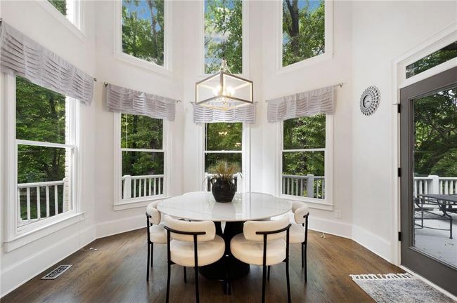 10635 N Edgewater Pl, House other with 5 bedrooms, 6 bathrooms and 5 parking in Johns Creek GA | Image 14