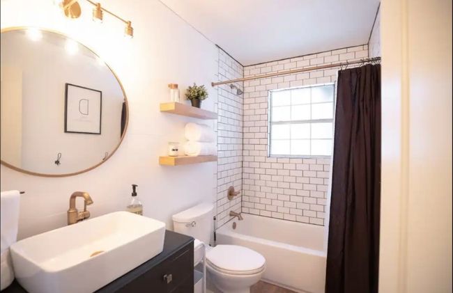 1225 S Brazos St, House other with 3 bedrooms, 1 bathrooms and null parking in Weatherford TX | Image 7