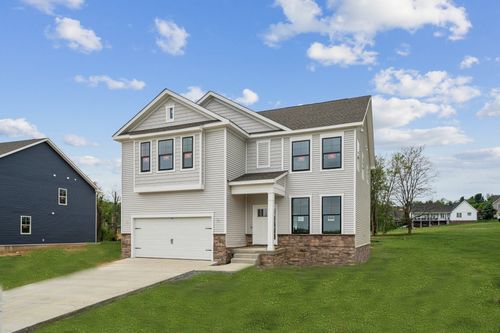 74 Whispering Oaks Dr, STAUNTON, VA, 24401-5537 | Card Image