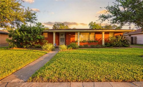 505 Williamson Pl, Corpus Christi, TX, 78411-2231 | Card Image