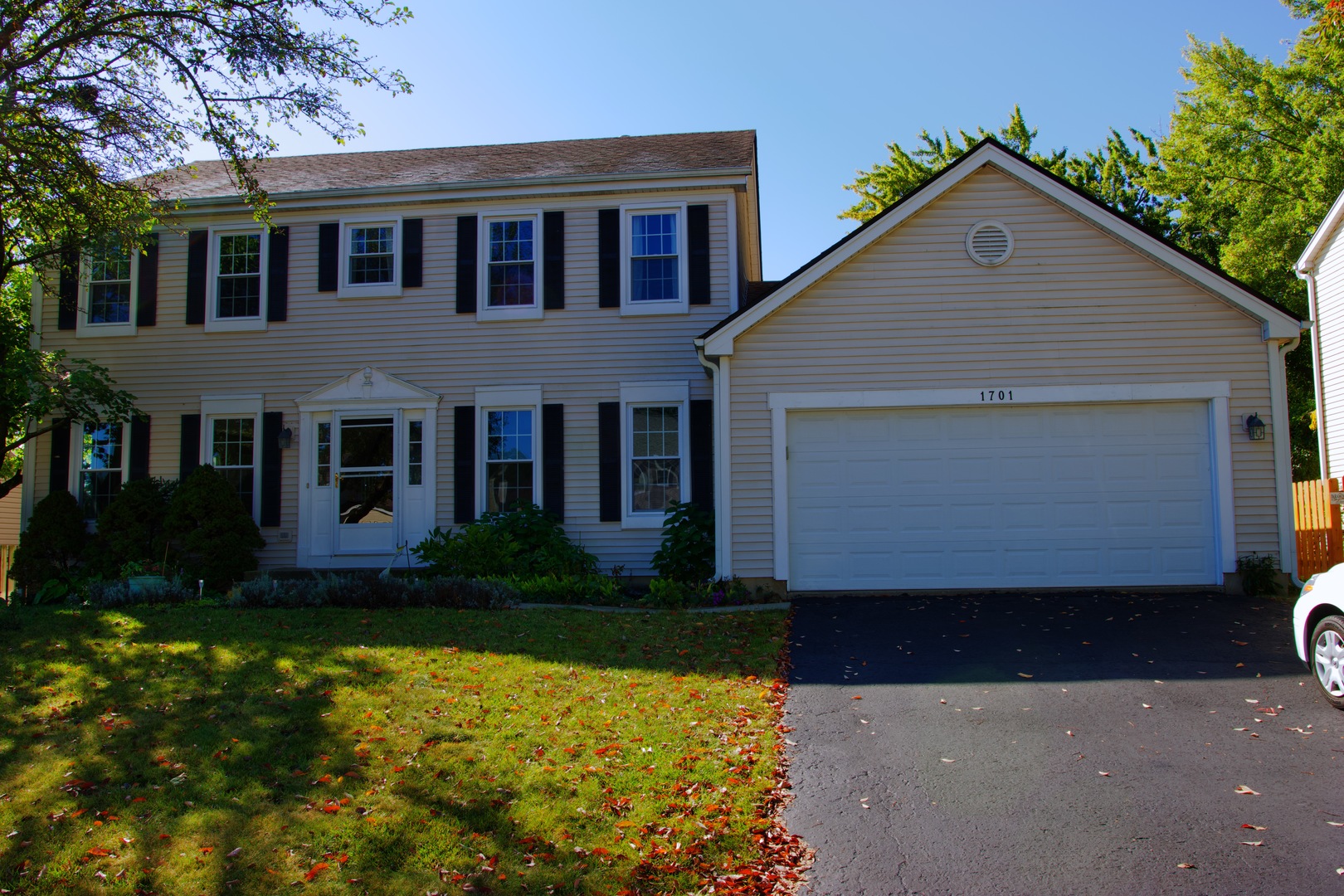 1701 Green River Drive, For Sale in Schaumburg Zoocasa