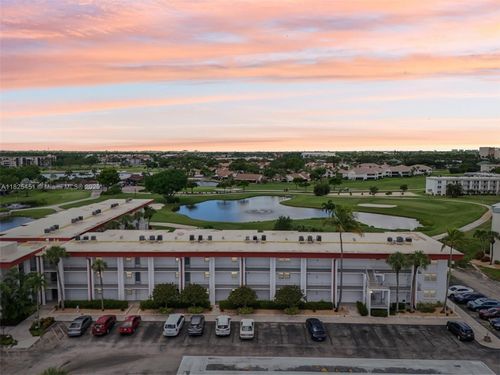 apt-205-1700 Pine Valley Dr, FORT MYERS, FL, 33907-8075 | Card Image